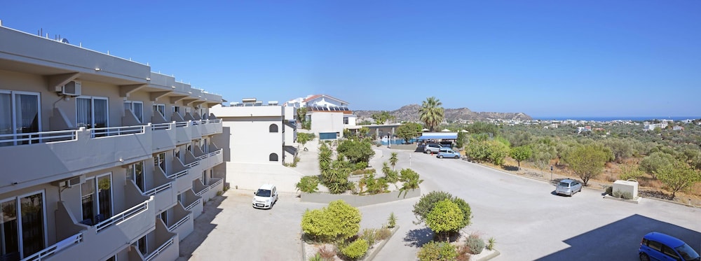 Hillside Studios & Apartments — Hotel building in Faliraki, South Aegean