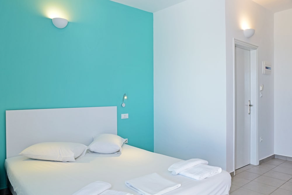 Hillside Studios & Apartments — Hotel rooms in Faliraki, South Aegean