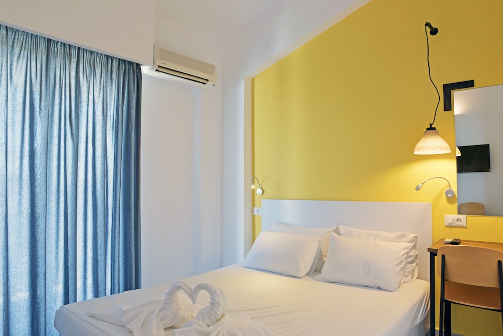 Hillside Studios & Apartments — Hotel rooms in Faliraki, South Aegean