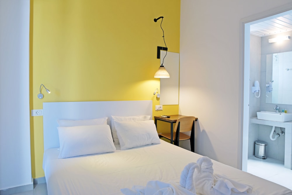 Hillside Studios & Apartments — Hotel rooms in Faliraki, South Aegean