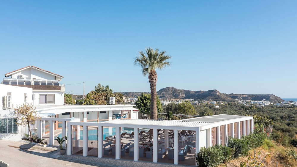 Hillside Studios & Apartments — Hotel building in Faliraki, South Aegean