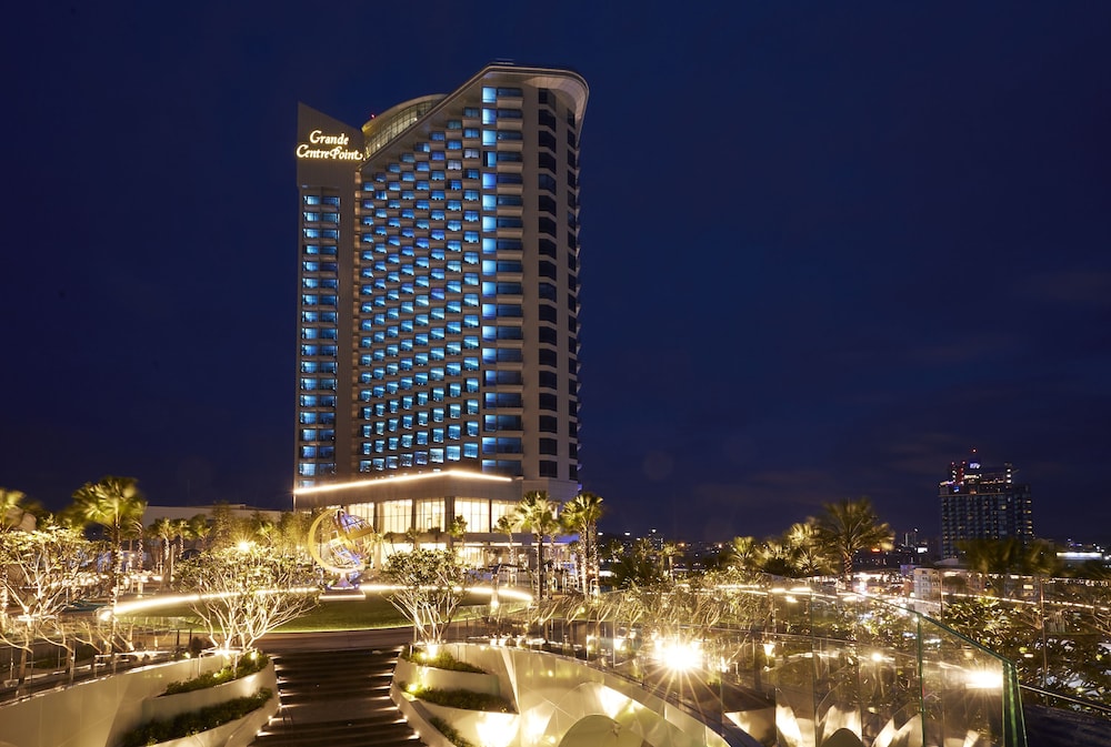 Grande Centre Point Pattaya — Hotel building in Pattaya, Chonburi