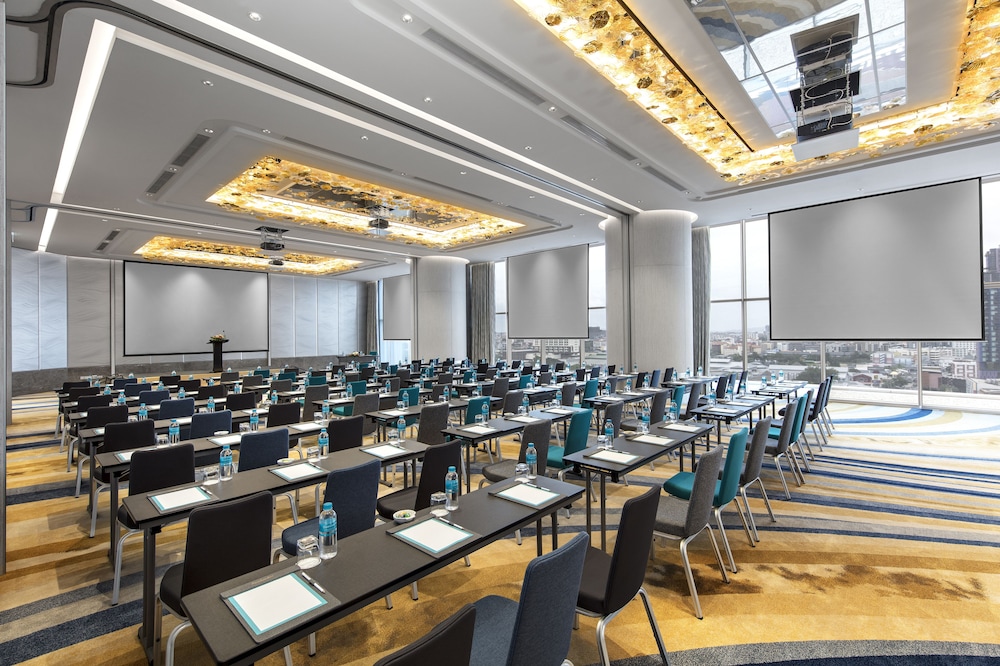 Grande Centre Point Pattaya — Hotel building in Pattaya, Chonburi