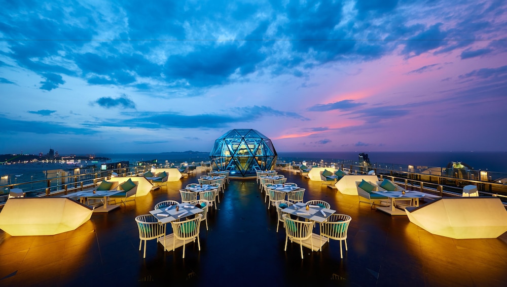 Grande Centre Point Pattaya — Restaurant & bars in Pattaya, Chonburi