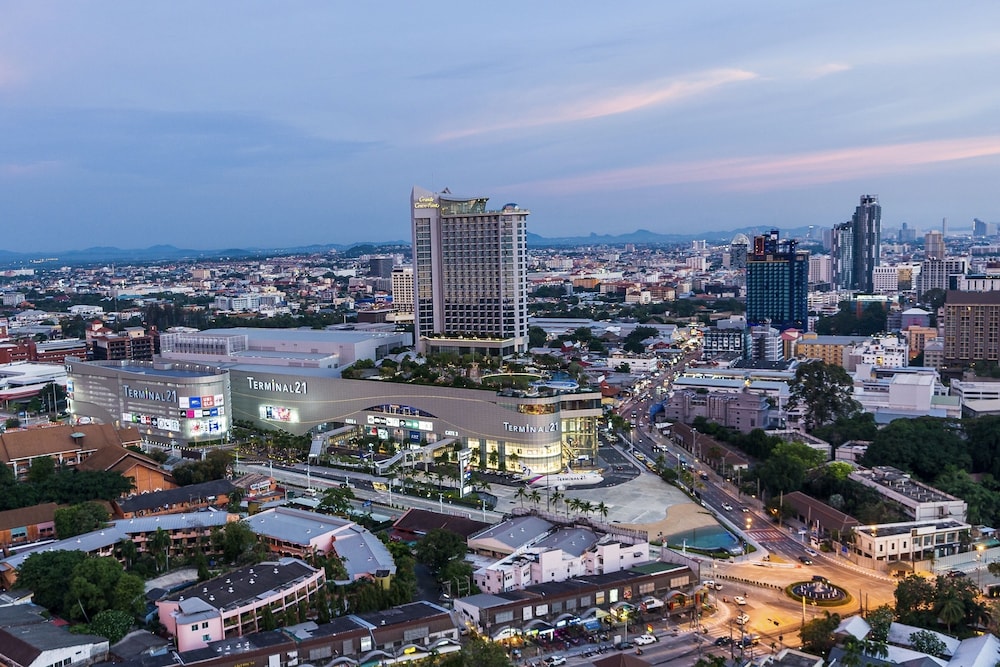Grande Centre Point Pattaya — Attractions in the area in Pattaya, Chonburi