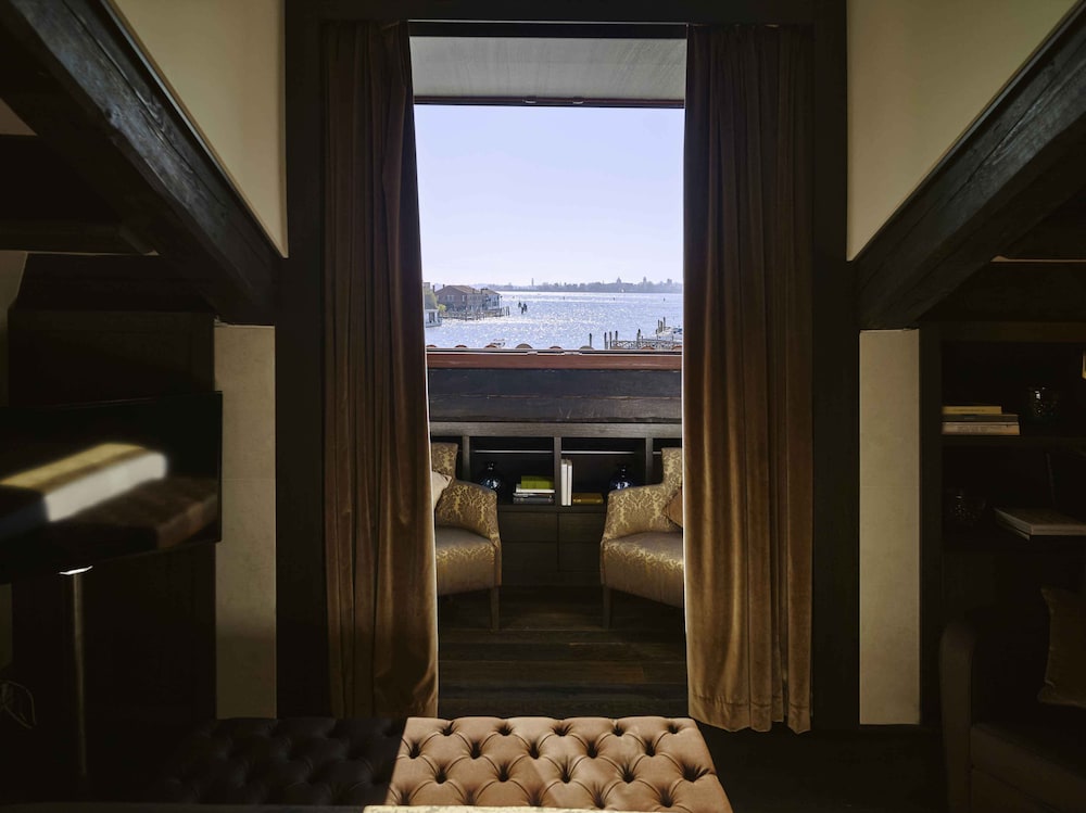 Hyatt Centric Murano Venice — Hotel rooms in Venice, Veneto