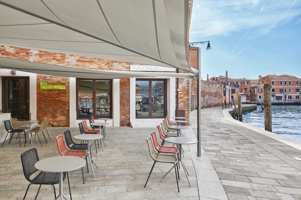 Hyatt Centric Murano Venice — Restaurant & bars in Venice, Veneto
