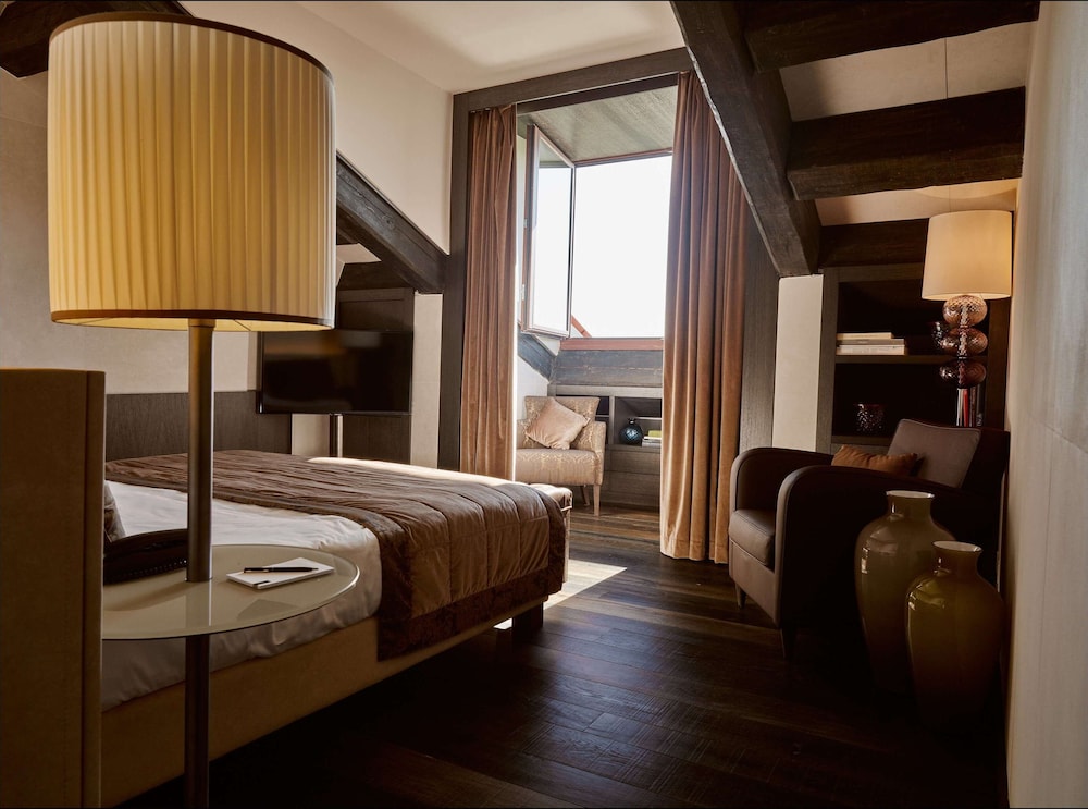 Hyatt Centric Murano Venice — Hotel rooms in Venice, Veneto