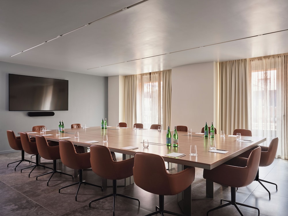 Hyatt Centric Murano Venice — Restaurant & bars in Venice, Veneto