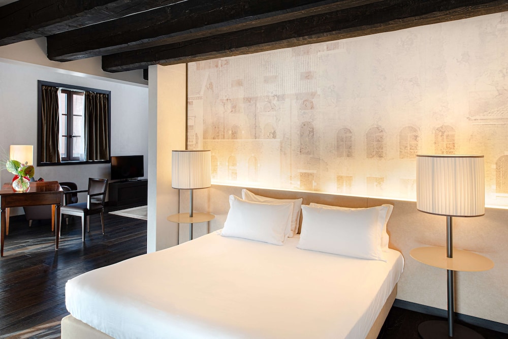 Hyatt Centric Murano Venice — Hotel rooms in Venice, Veneto