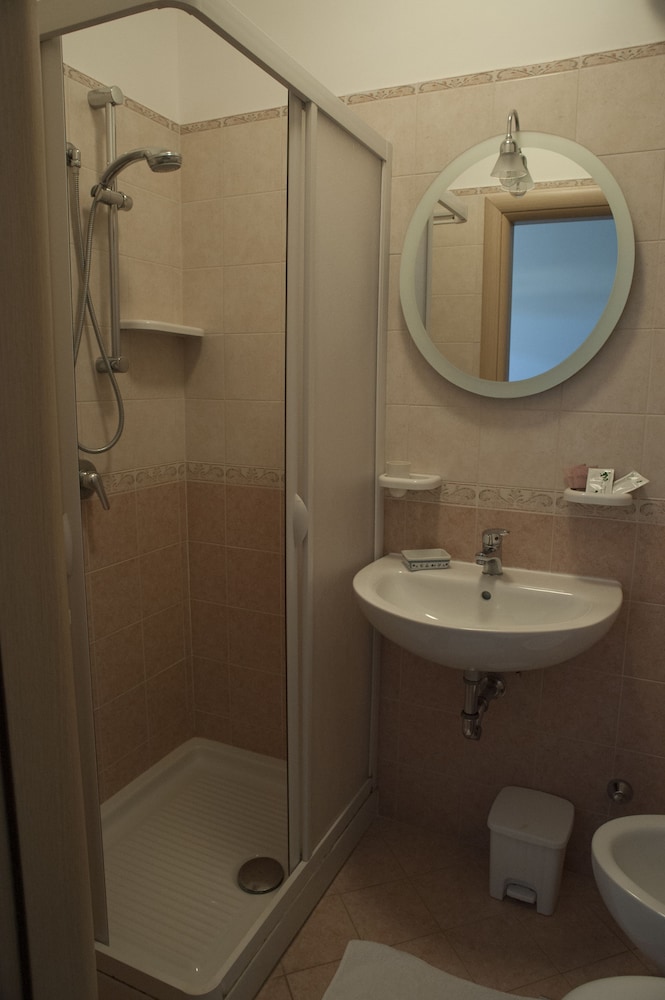 Albergo Perseo — Hotel rooms in Portopalo, Sicily
