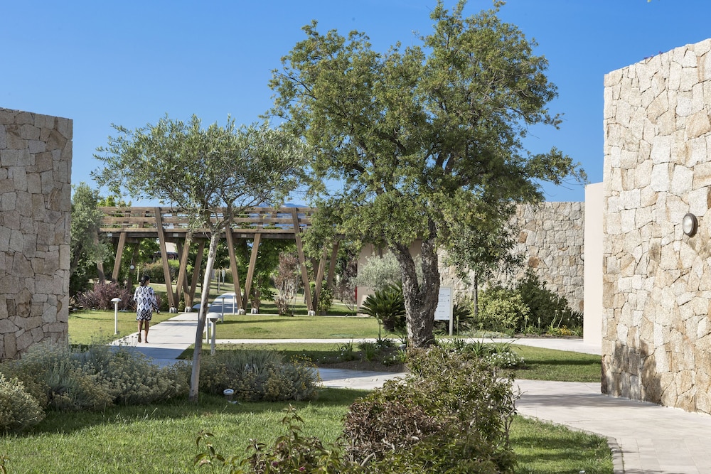 Baglioni Resort Sardinia - The Leading Hotels of the World — Hotel building in San Teodoro, Sardinia