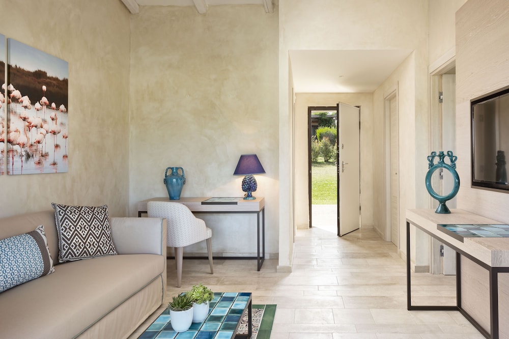 Baglioni Resort Sardinia - The Leading Hotels of the World — Hotel rooms in San Teodoro, Sardinia