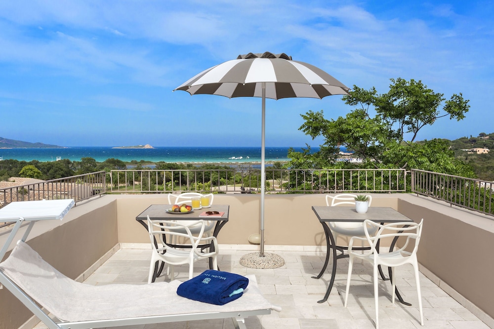 Baglioni Resort Sardinia - The Leading Hotels of the World — Beach in San Teodoro, Sardinia