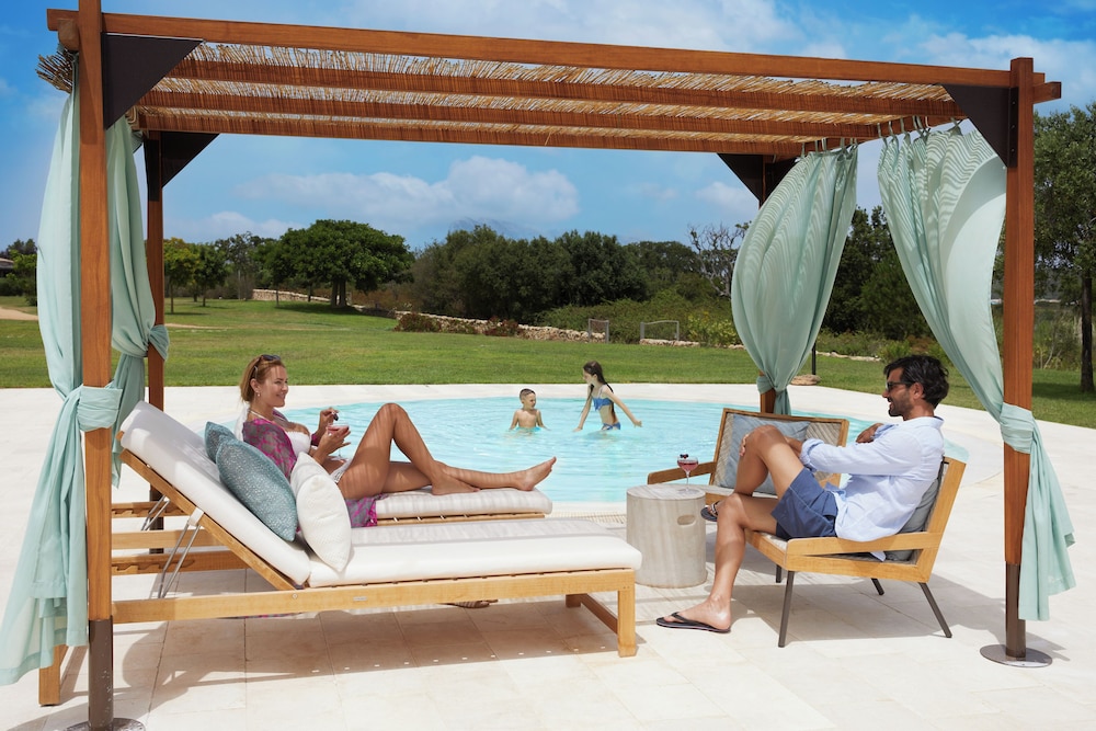 Baglioni Resort Sardinia - The Leading Hotels of the World — Swimming pool in San Teodoro, Sardinia
