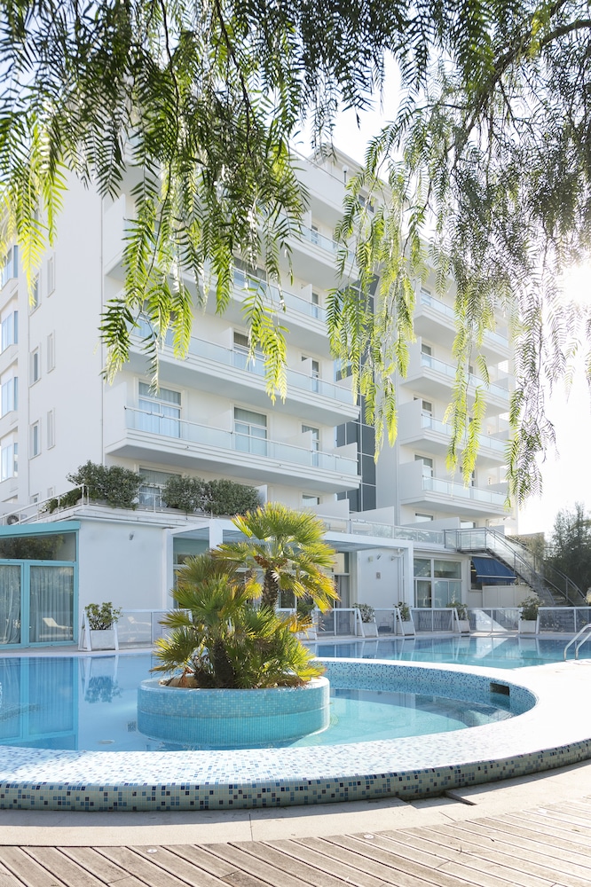 Hotel Excelsior - zdjęcie 2