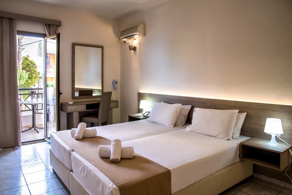 Porto Greco Village Beach Hotel - All Inclusive — Hotel rooms in Hersonissos