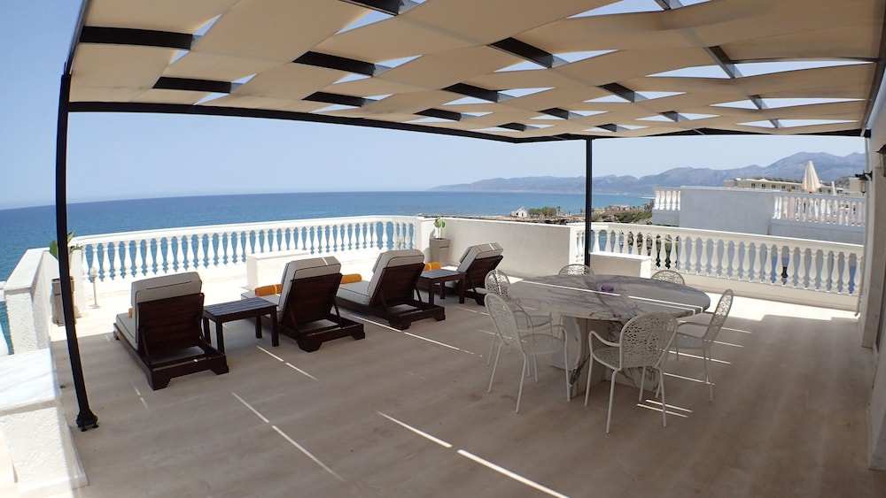 Porto Greco Village Beach Hotel - All Inclusive — Hotel building in Hersonissos