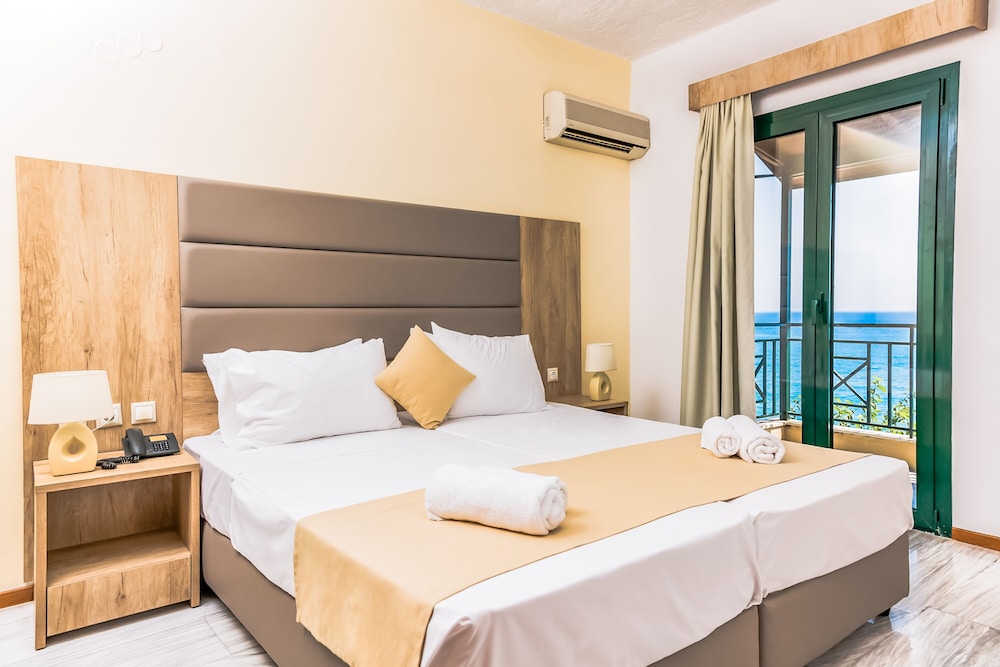 Porto Greco Village Beach Hotel - All Inclusive — Hotel rooms in Hersonissos