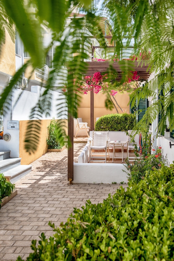 Porto Greco Village Beach Hotel - All Inclusive — Hotel building in Hersonissos