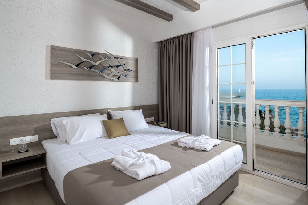 Porto Greco Village Beach Hotel - All Inclusive — Hotel rooms in Hersonissos