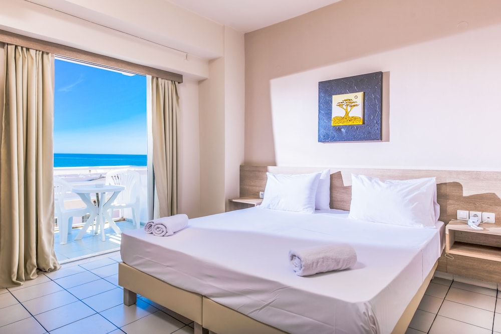 Porto Greco Village Beach Hotel - All Inclusive — Hotel rooms in Hersonissos