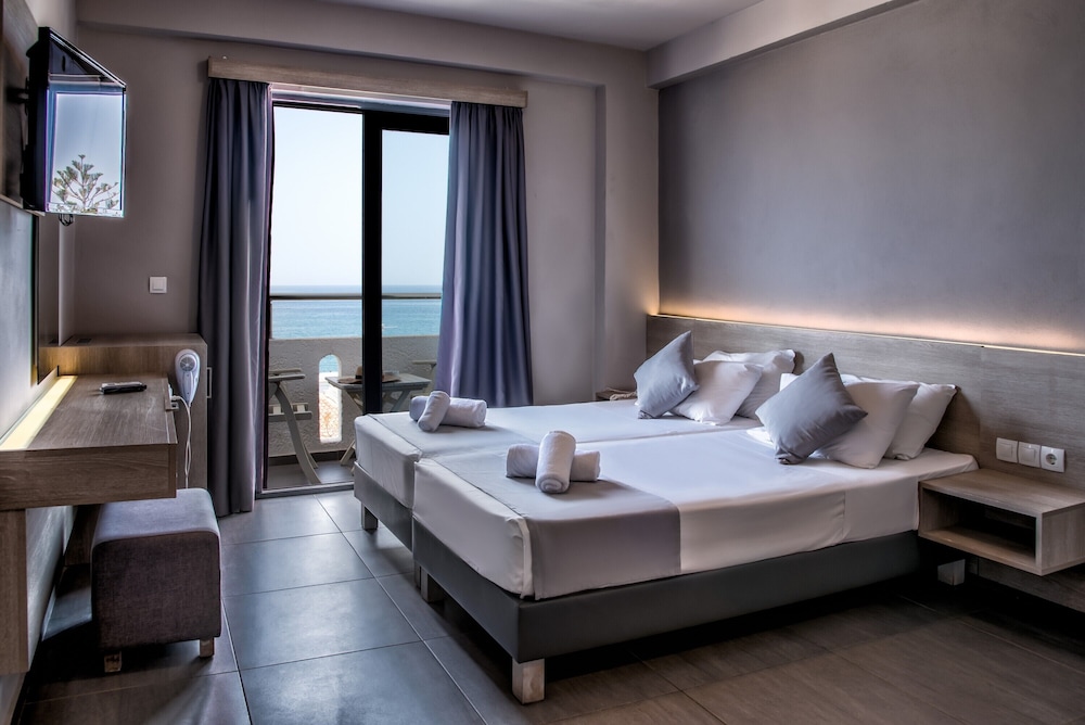 Porto Greco Village Beach Hotel - All Inclusive — Hotel rooms in Hersonissos