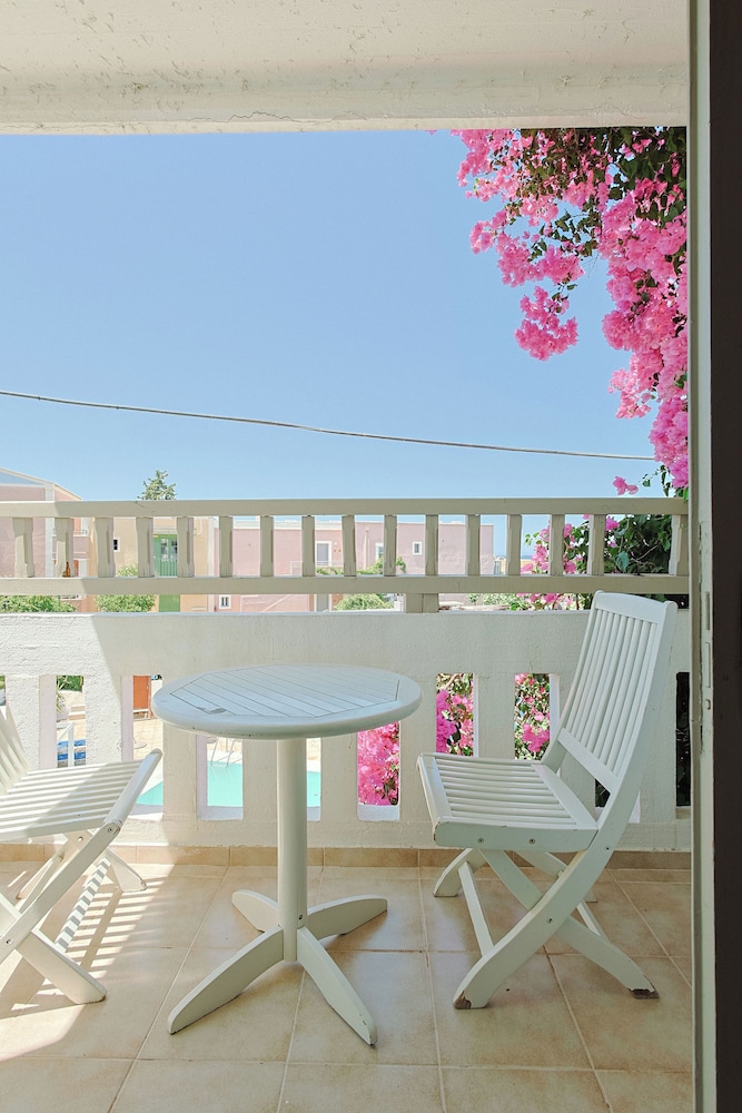 Porto Greco Village Beach Hotel - All Inclusive — Hotel rooms in Hersonissos