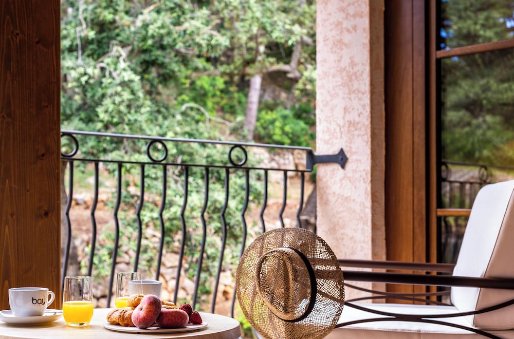 Hotel Creu de Tau Only Adults — Hotel building in Capdepera, Balearic Islands