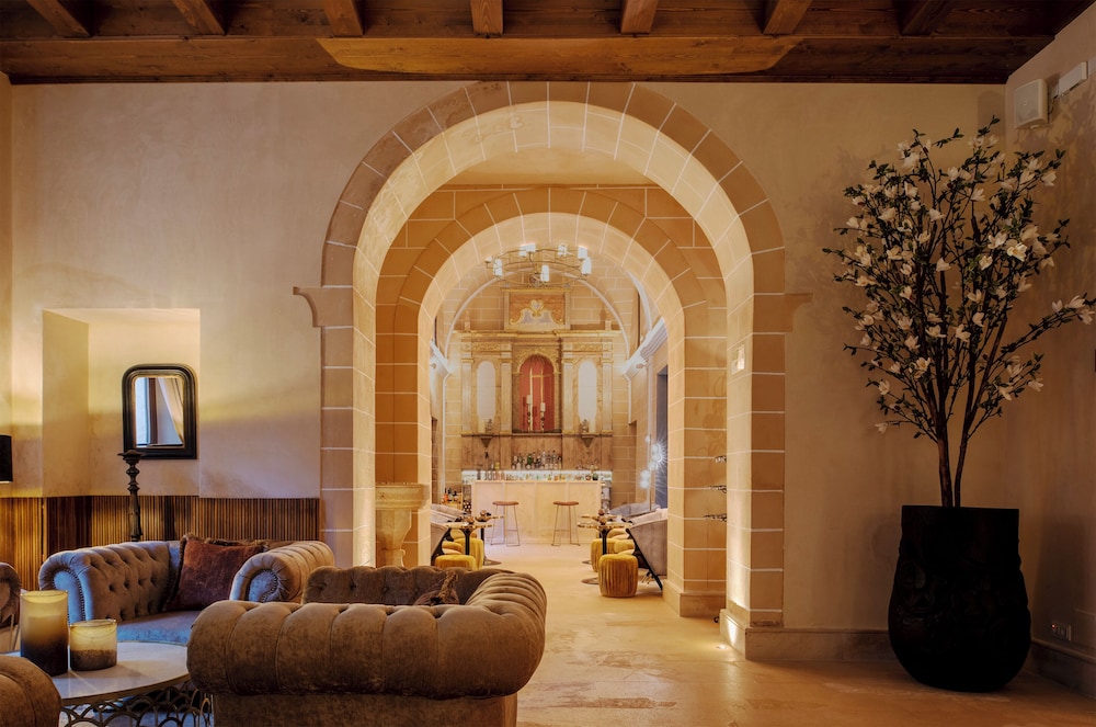 Hotel Creu de Tau Only Adults — Restaurant & bars in Capdepera, Balearic Islands