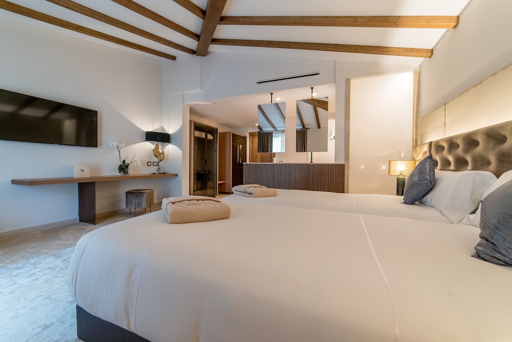 Hotel Creu de Tau Only Adults — Hotel rooms in Capdepera, Balearic Islands