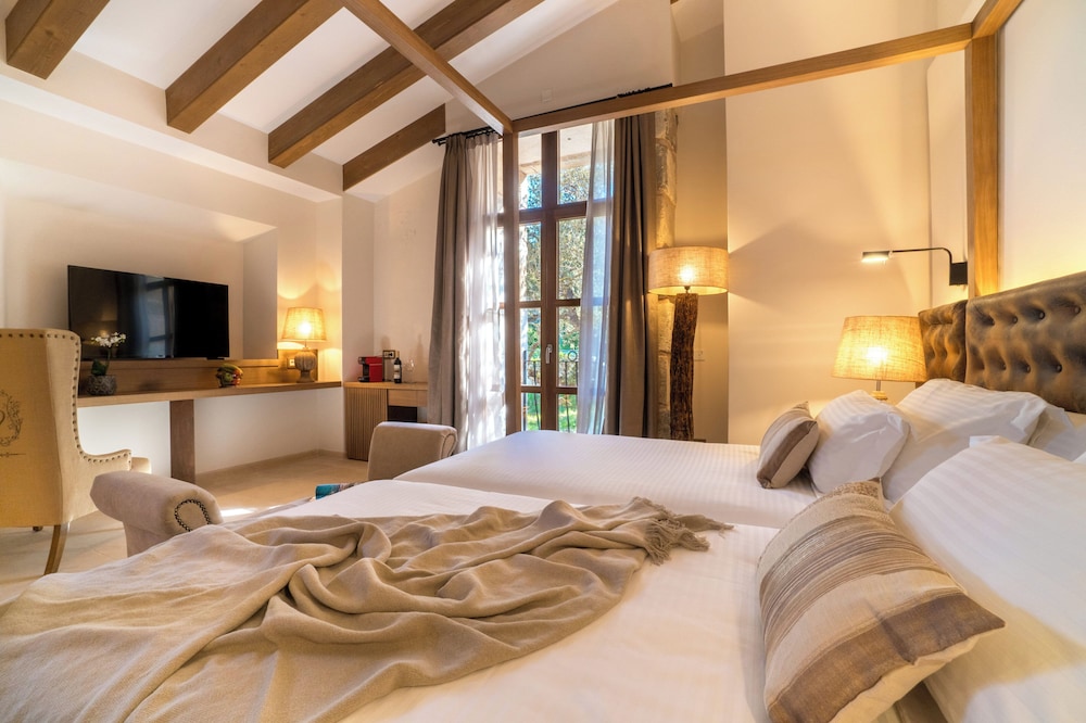 Hotel Creu de Tau Only Adults — Hotel rooms in Capdepera, Balearic Islands