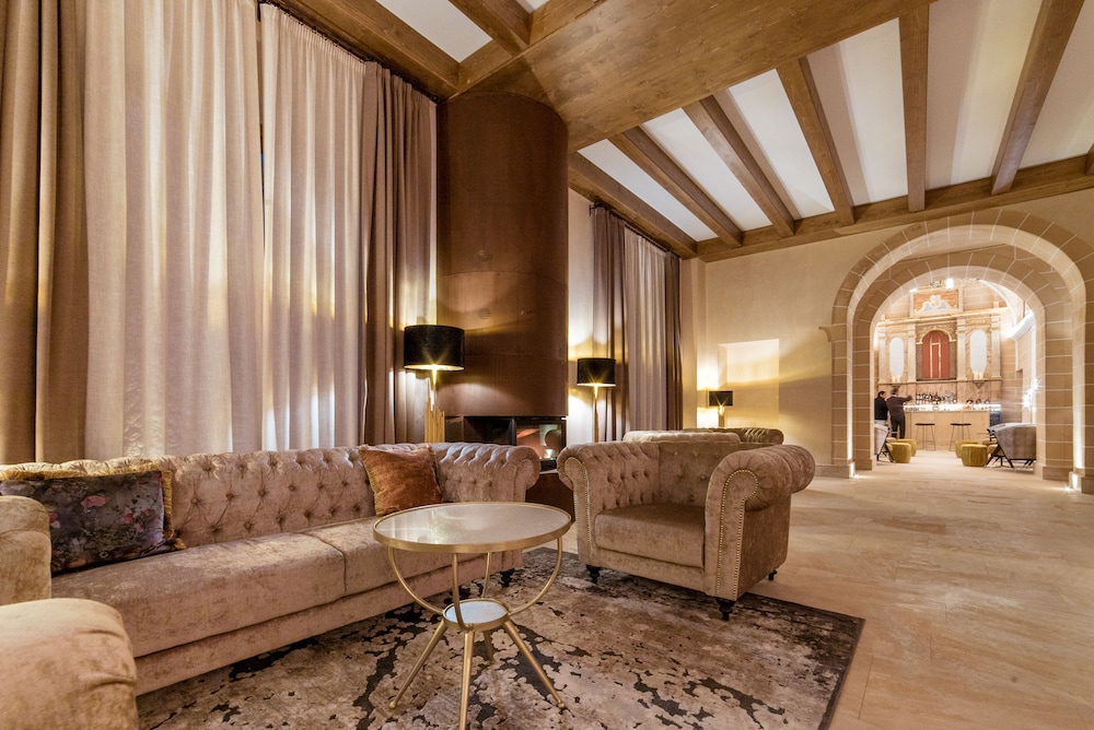 Hotel Creu de Tau Only Adults — Hotel building in Capdepera, Balearic Islands