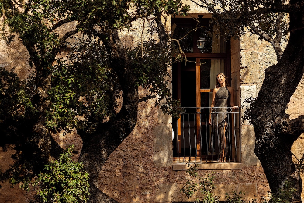 Hotel Creu de Tau Only Adults — Hotel building in Capdepera, Balearic Islands
