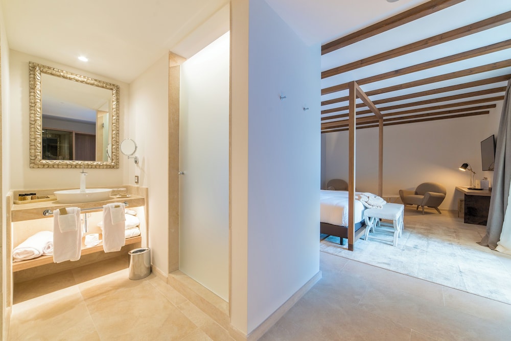 Hotel Creu de Tau Only Adults — Hotel rooms in Capdepera, Balearic Islands