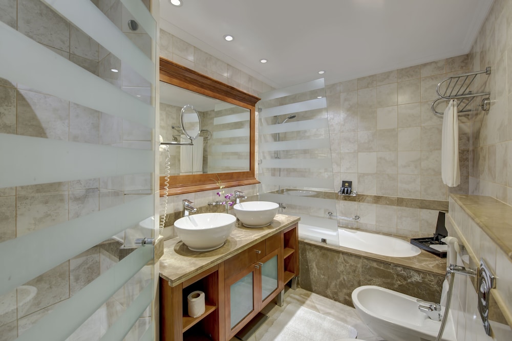 Donatello Hotel — Hotel rooms in Dubai