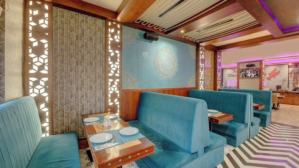 Donatello Hotel — Restaurant & bars in Dubai