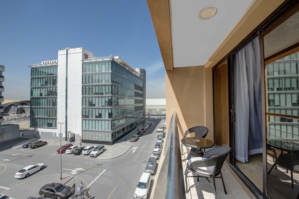 Donatello Hotel — Hotel building in Dubai