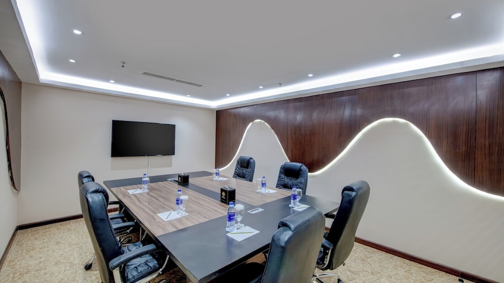 Donatello Hotel — Hotel building in Dubai
