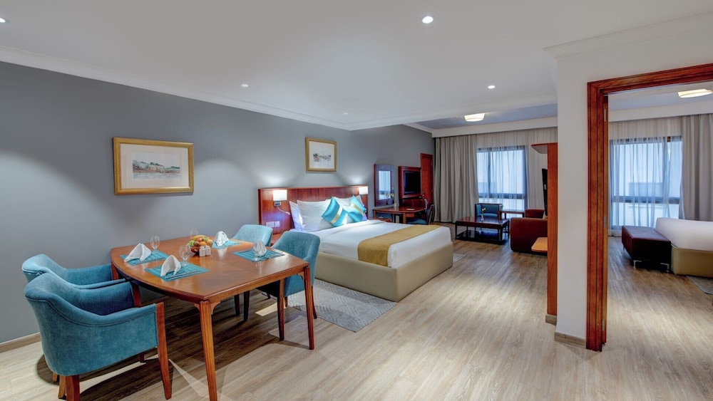 Donatello Hotel — Hotel rooms in Dubai