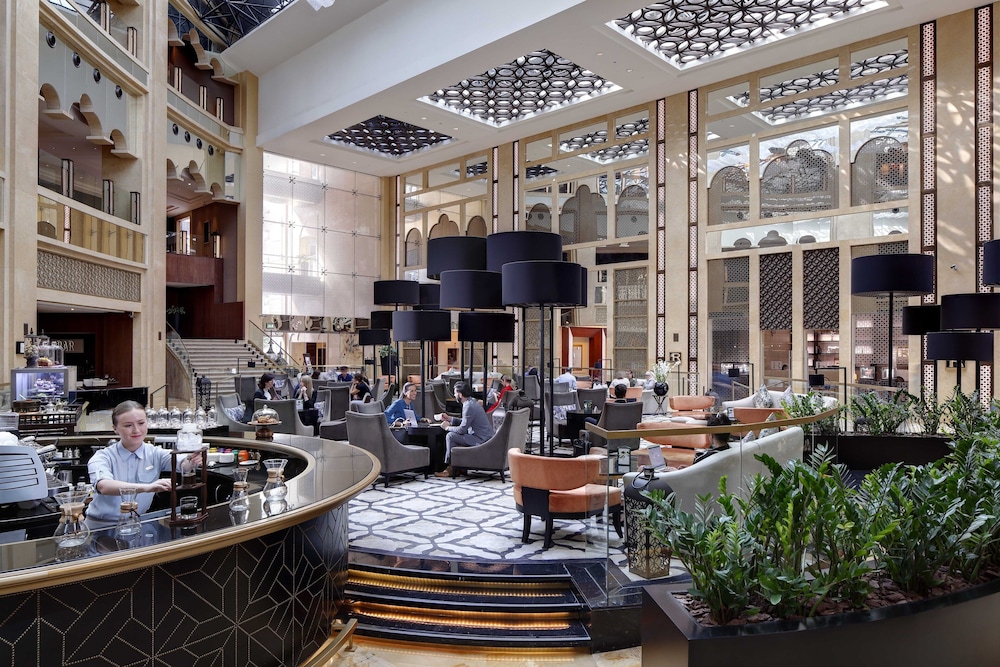 The H Dubai — Restaurant & bars in Dubai