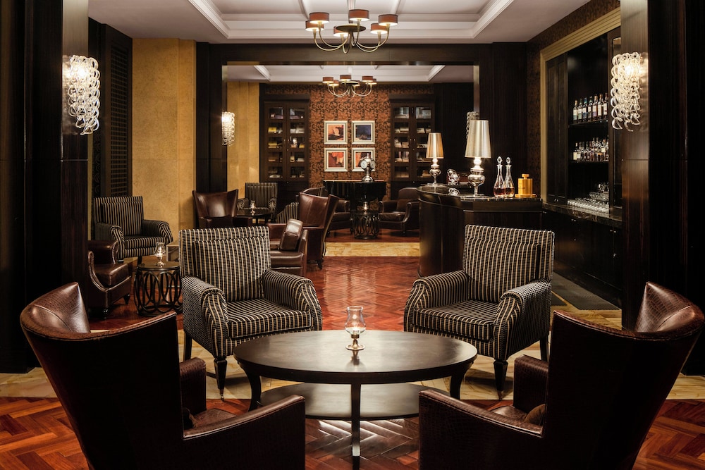 The H Dubai — Restaurant & bars in Dubai