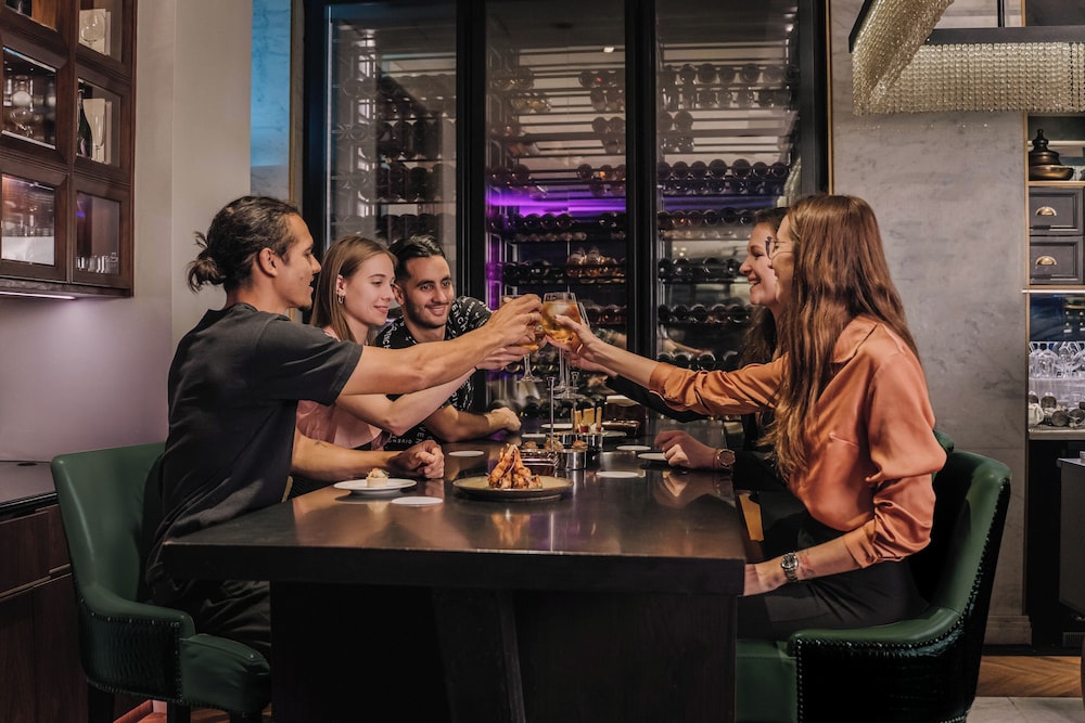 The H Dubai — Restaurant & bars in Dubai