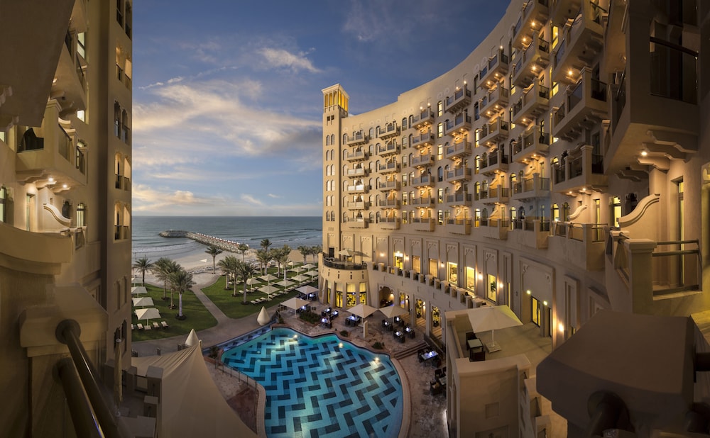 Bahi Ajman Palace Hotel - zdjęcie 2