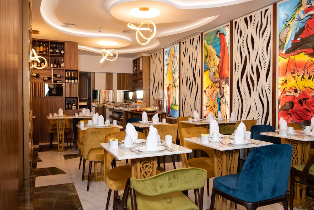 Be Poet Baixa Hotel — Restaurant & bars in Lisbon, Lisboa