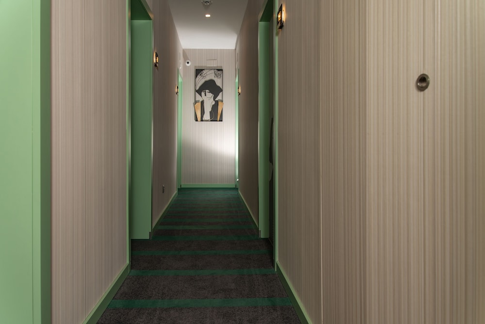 Be Poet Baixa Hotel — Hotel building in Lisbon, Lisboa