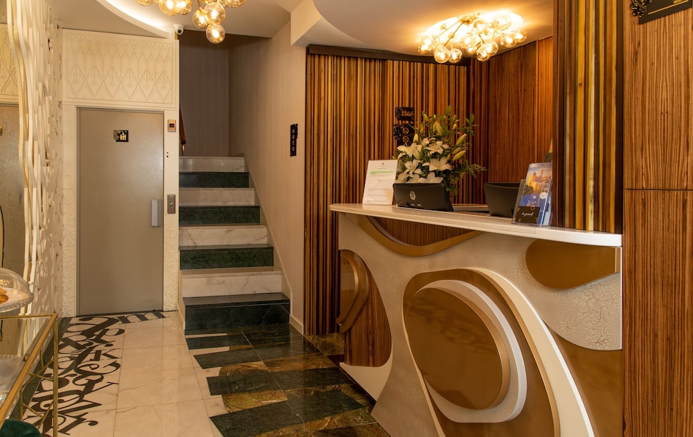 Be Poet Baixa Hotel — Hotel building in Lisbon, Lisboa