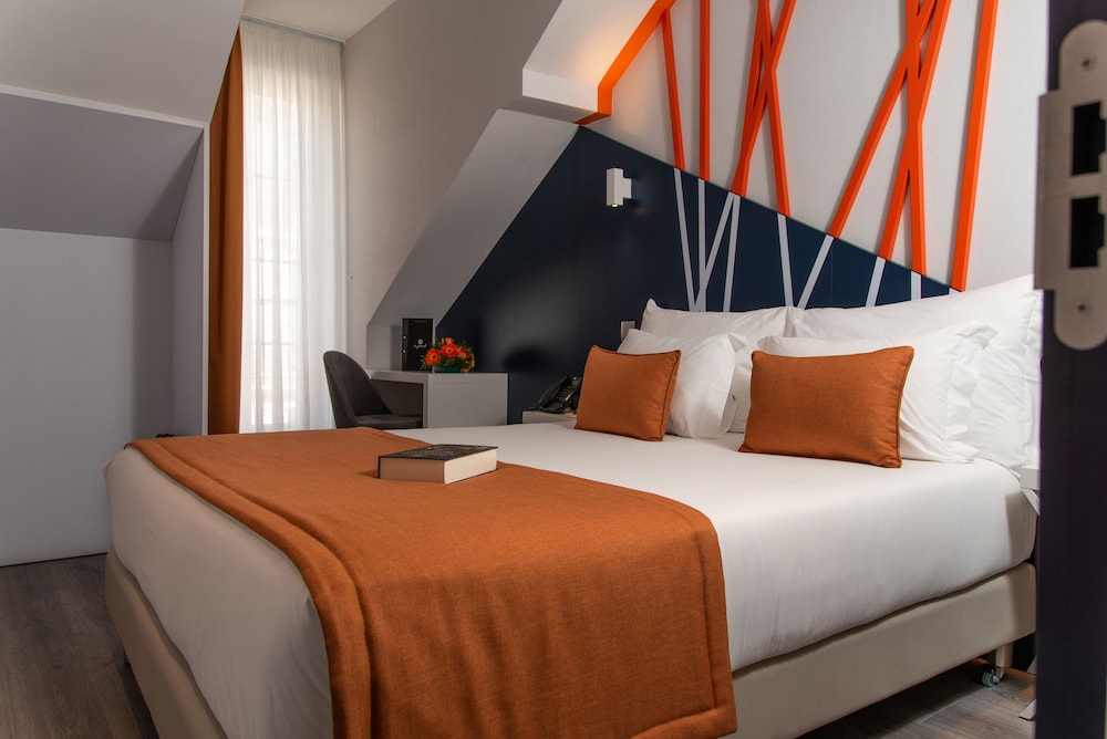Be Poet Baixa Hotel — Hotel rooms in Lisbon, Lisboa