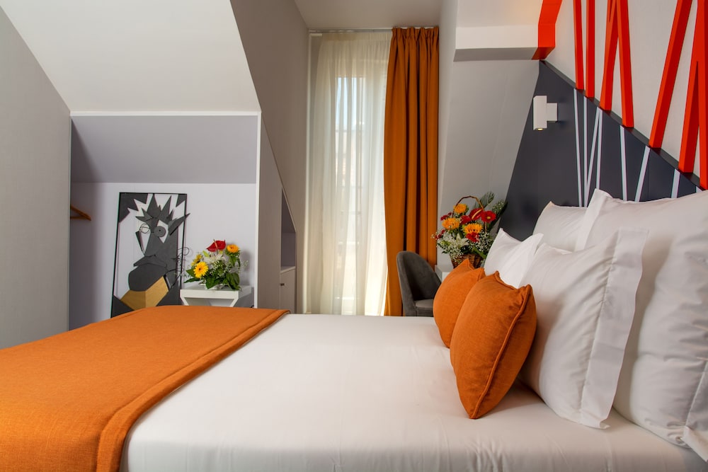 Be Poet Baixa Hotel — Hotel rooms in Lisbon, Lisboa