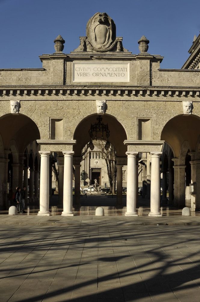Bergamo Inn 43